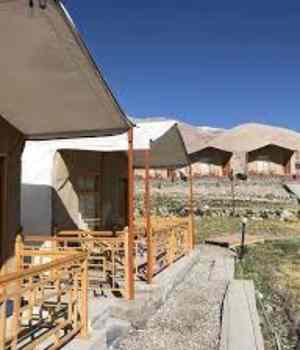 Pangong Retreat