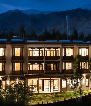 Ladakh Best Hotels : Ashina Eco Resort 